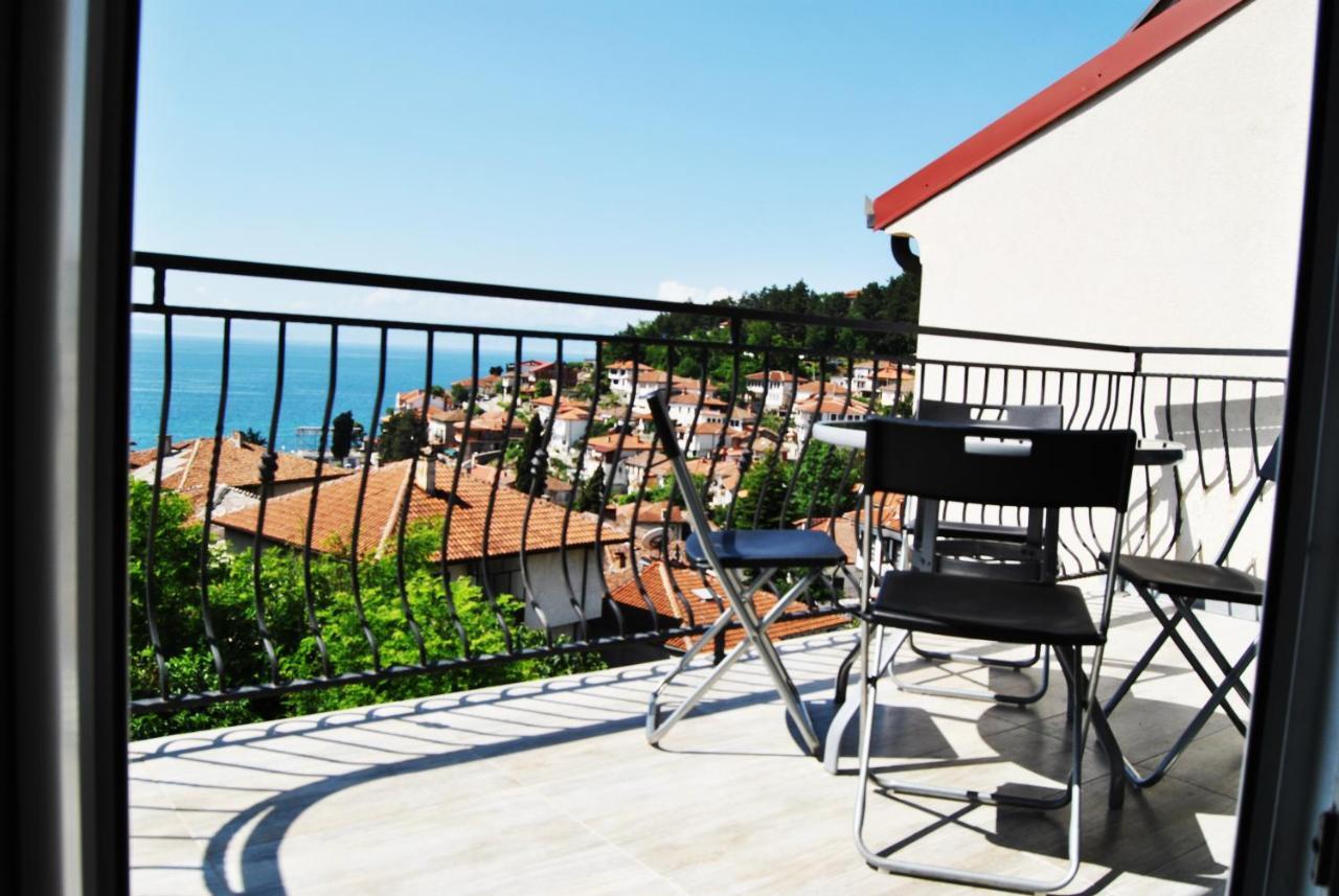Lake View Apartment Ohrid Exterior photo